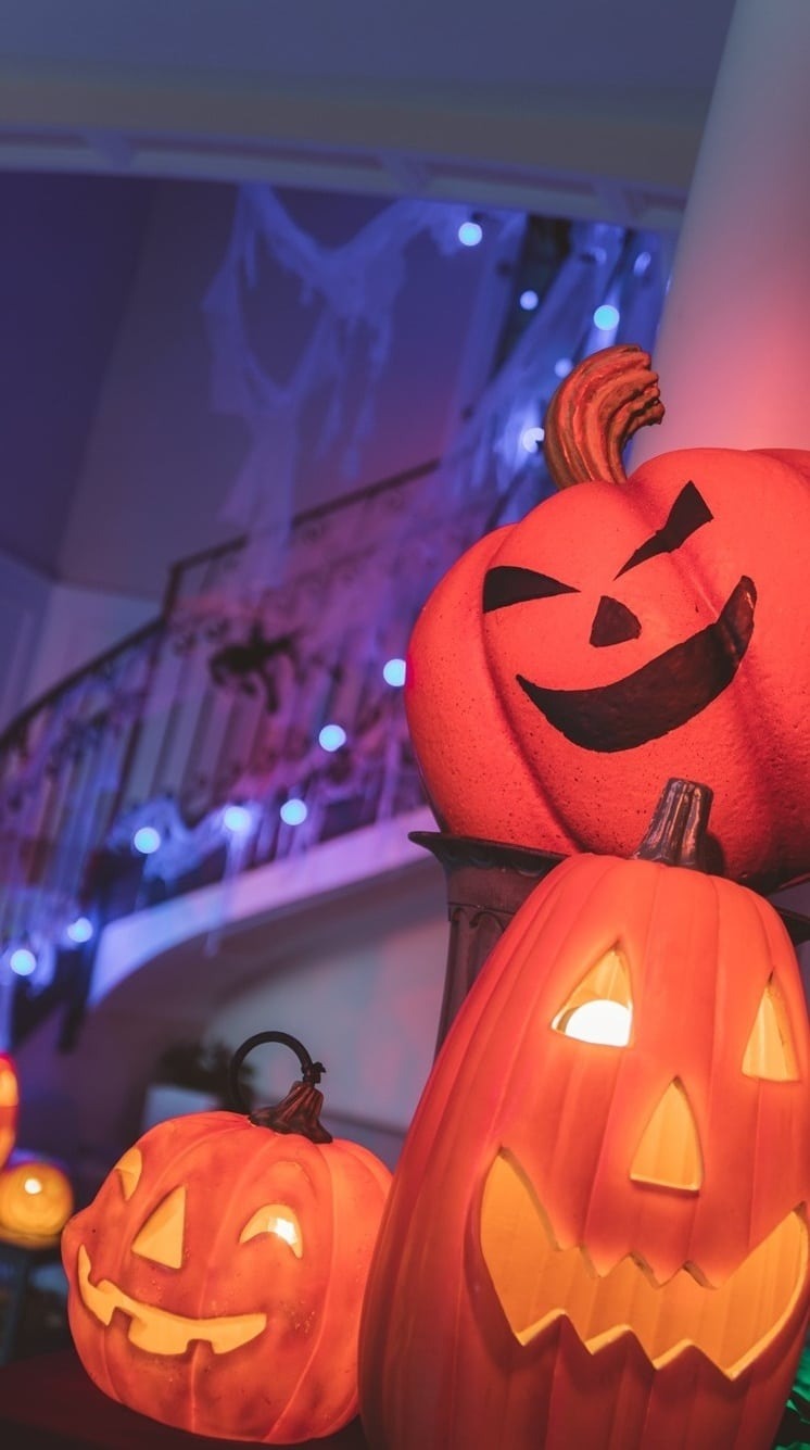 CASTAÑADA / HALLOWEEN